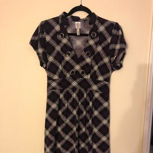 Juniors Dress in purple plaid
